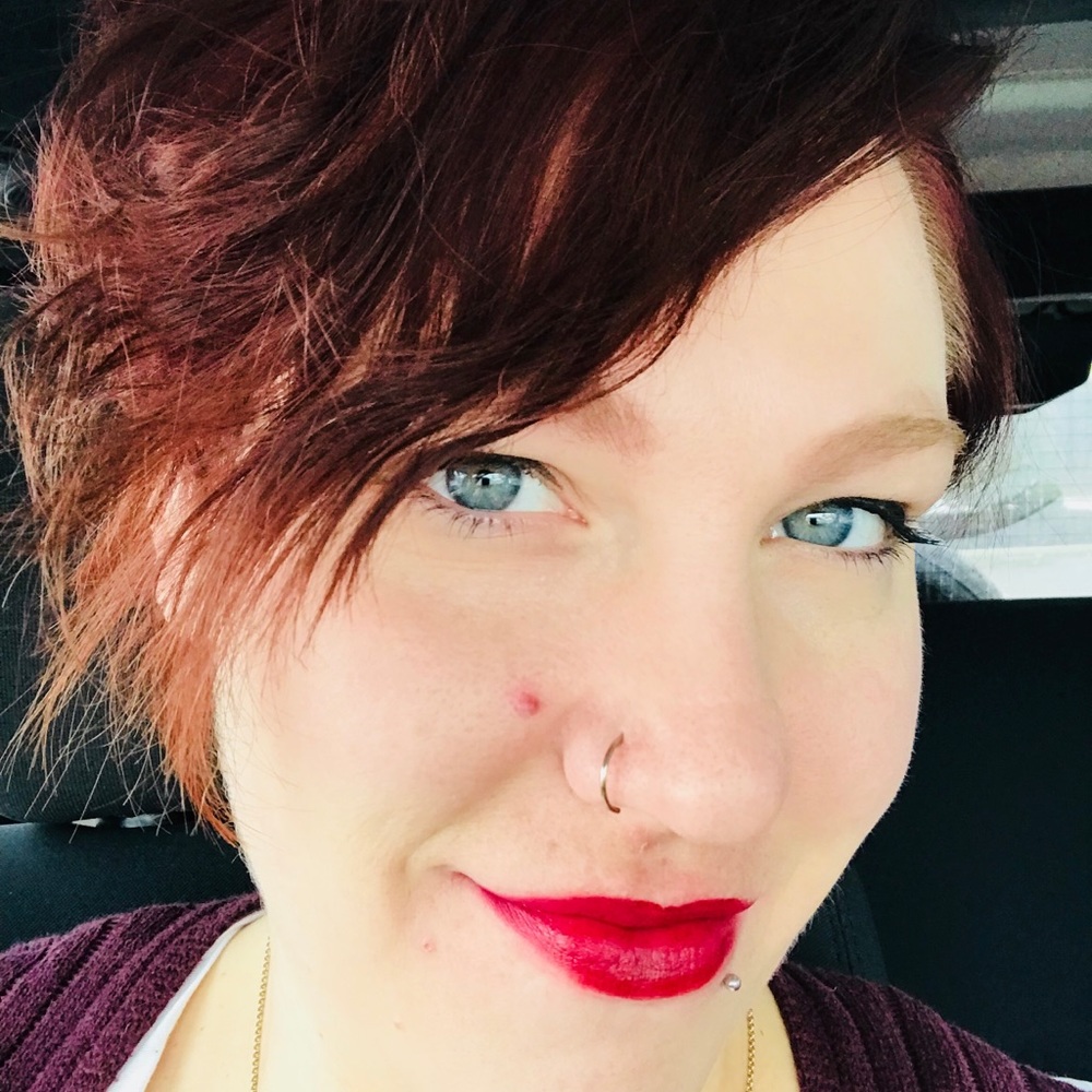 Meet your Posher, Amanda